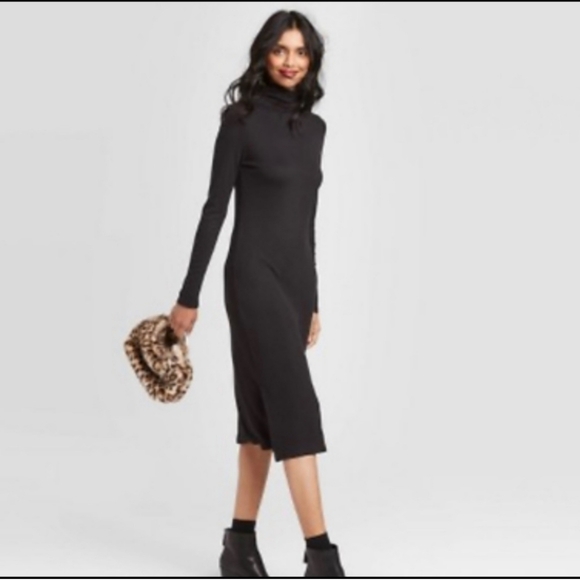 Ribbed Turtleneck Midi Dress - Picture 3 of 9